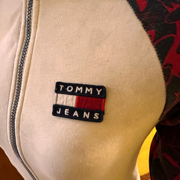 Tommy Jeans X Space Jam Track suit - Picture 2 of 7